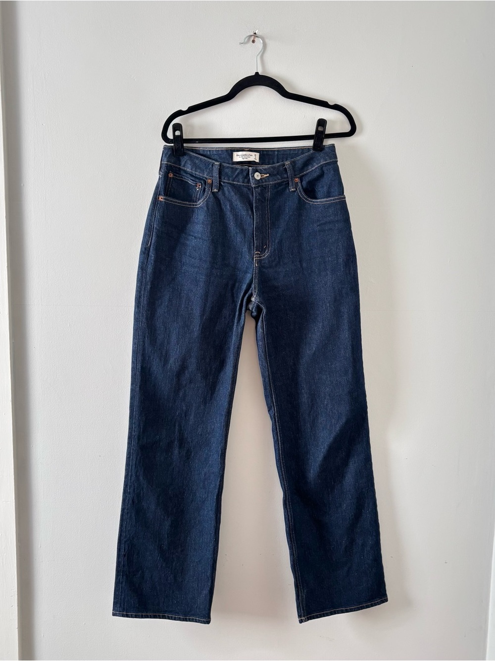 Abercrombie & Fitch The 90s Relaxed Jean High Rise Straight Denim Dark Wash